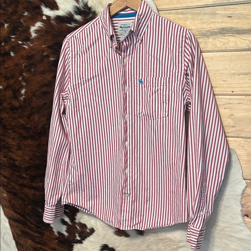 Abercrombie & Fitch Red and White Striped Shirt